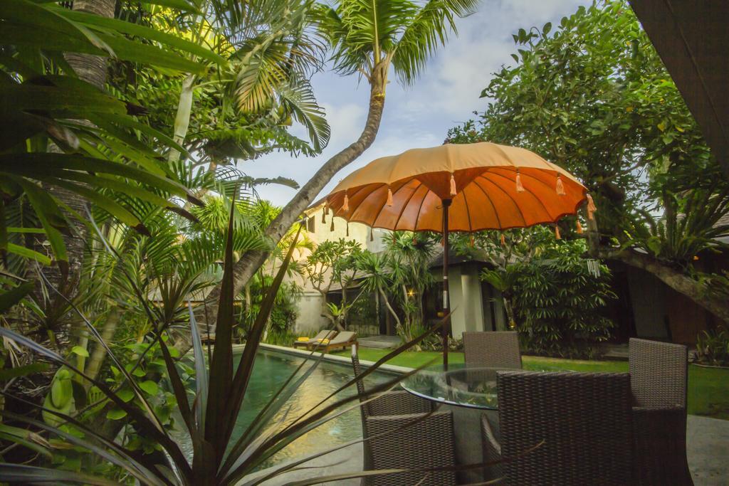 Chimera Villas Seminyak Exterior foto
