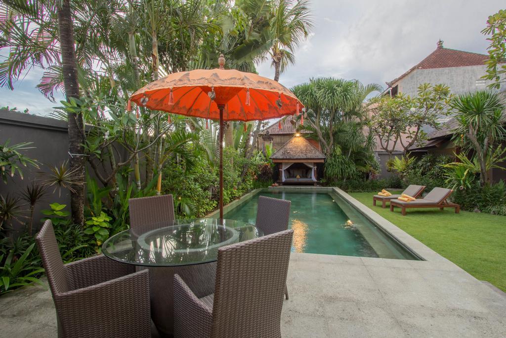 Chimera Villas Seminyak Exterior foto