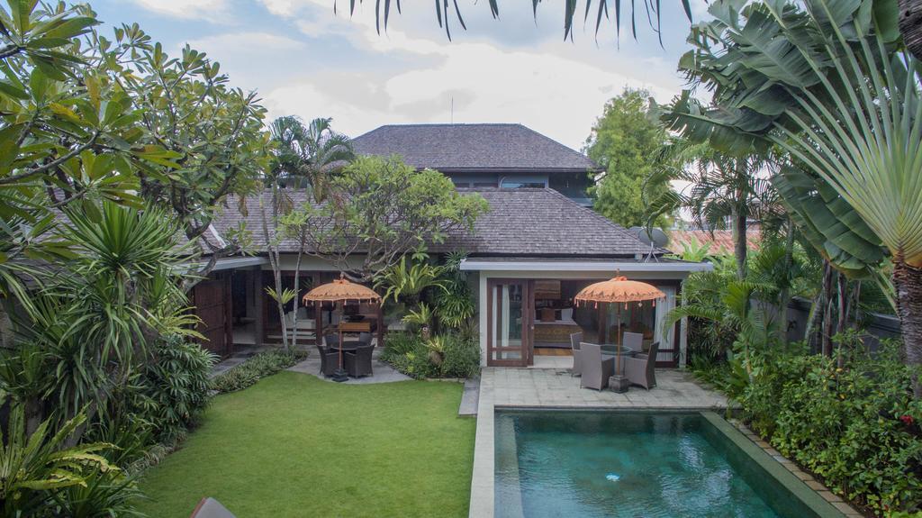 Chimera Villas Seminyak Exterior foto